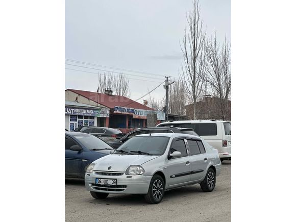 Sahibinden Renault Clio 1.4 RNA 2001 Model 