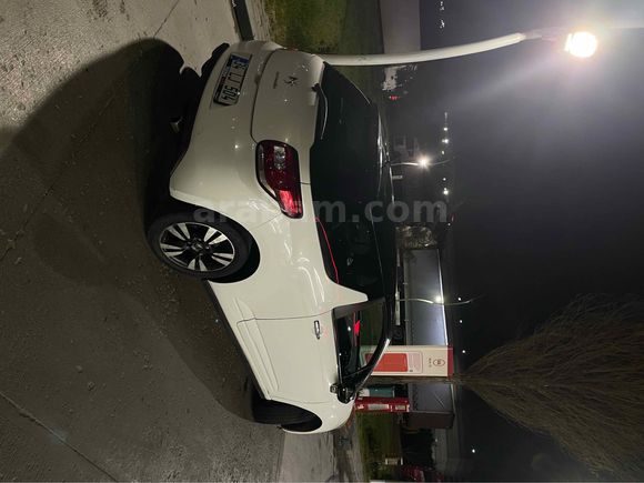 Sahibinden DS Automobiles DS3 1.6 VTi DStyle 2011 Model 
