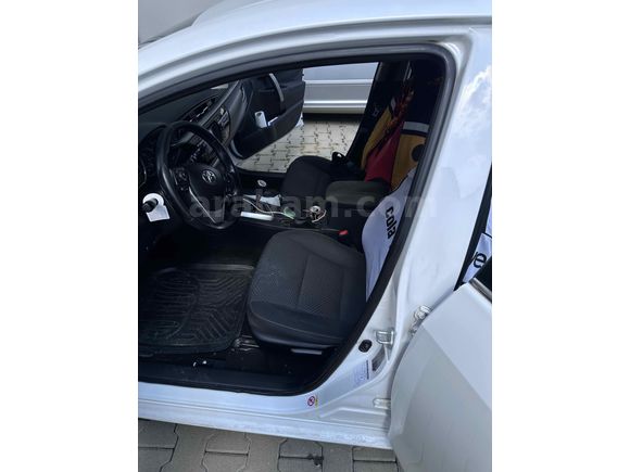 Sahibinden Toyota Corolla 1.4 D-4D Touch 2015 Model 