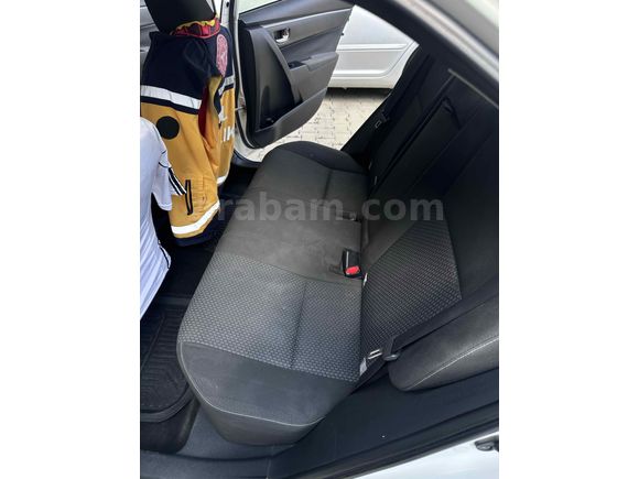 Sahibinden Toyota Corolla 1.4 D-4D Touch 2015 Model 