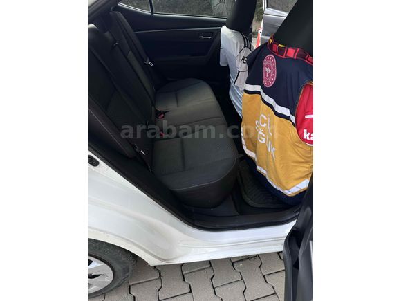 Sahibinden Toyota Corolla 1.4 D-4D Touch 2015 Model 