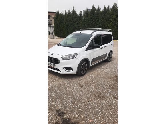 Sahibinden Ford Tourneo Courier 1.5 TDCi Titanium Plus 2022 Model