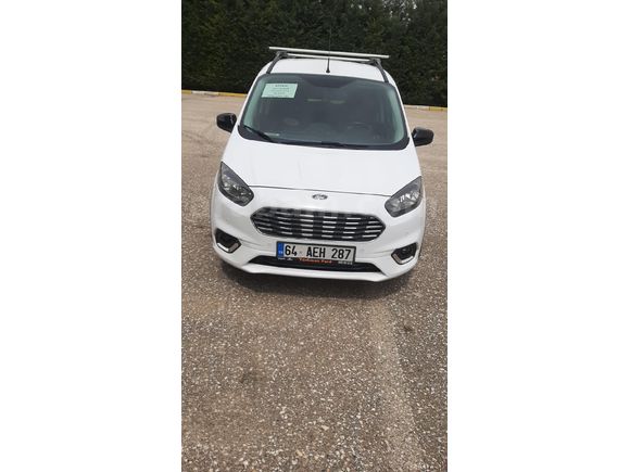 Sahibinden Ford Tourneo Courier 1.5 TDCi Titanium Plus 2022 Model