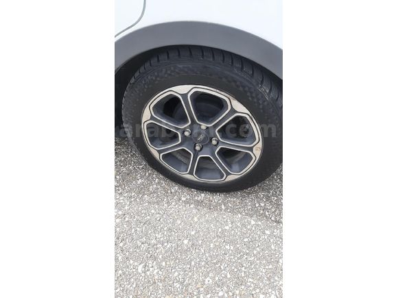 Sahibinden Ford Tourneo Courier 1.5 TDCi Titanium Plus 2022 Model
