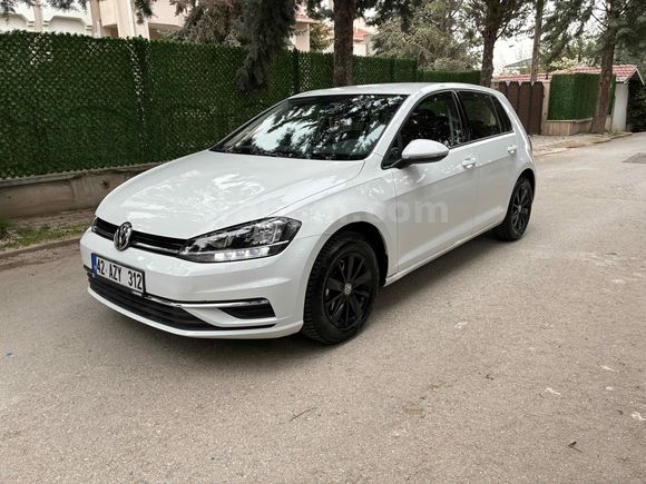 HATASIZ BOYASIZ Volkswagen Golf 1.0 TSİ 115 Hp ekstralı araç