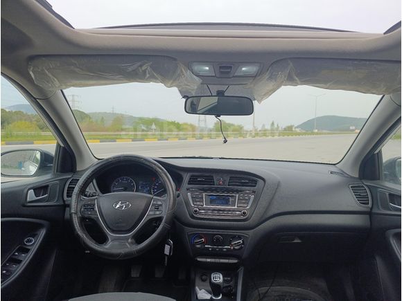 2015 model Hyundai i20 1.2 Style Cam tavanlı
