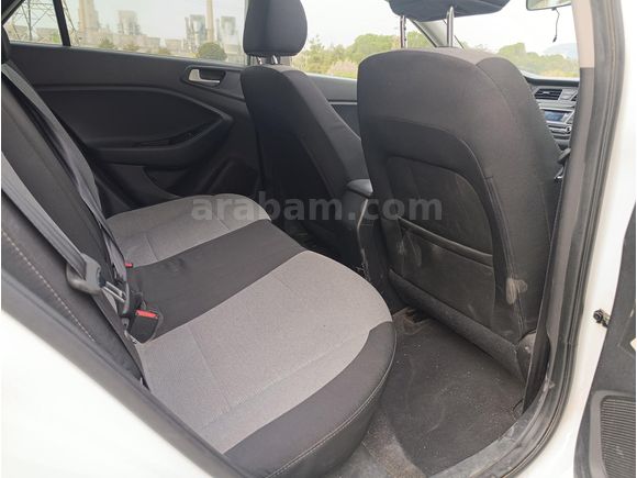 2015 model Hyundai i20 1.2 Style Cam tavanlı