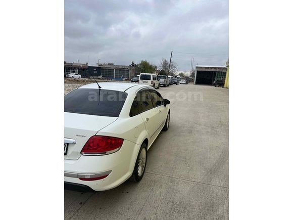 Sahibinden Fiat Linea 1.3 Multijet Lounge 2015 Model  216.000 km Beyaz