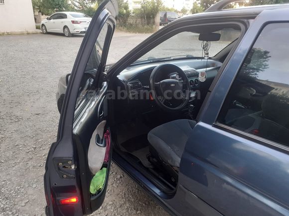 Sahibinden Ford Escort 1.6 CLX 1999 Model 