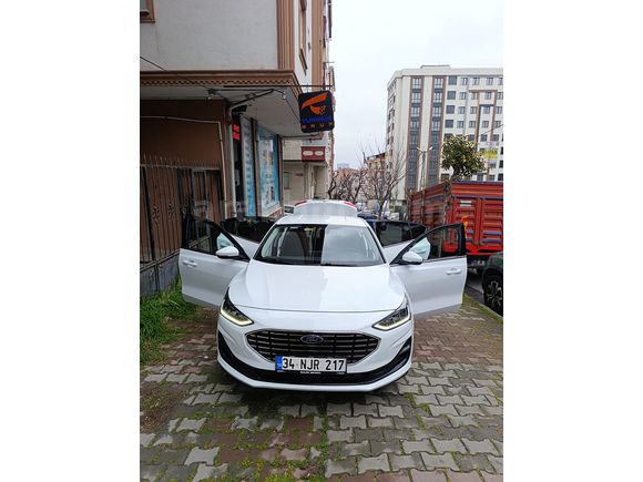 Sahibinden Ford Focus 1.5 EcoBlue Titanium Stil 2025 Model kış paketi ful orjinal