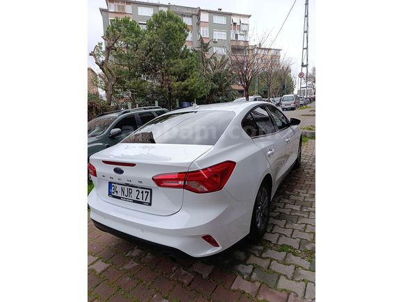Sahibinden Ford Focus 1.5 EcoBlue Titanium Stil 2025 Model kış paketi ful orjinal