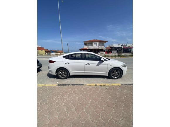 Sahibinden Hyundai Elantra 1.6 CRDi Style Plus 2017 Model 