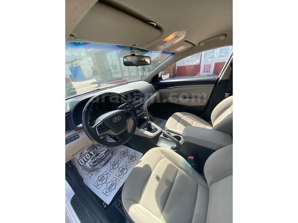 Sahibinden Hyundai Elantra 1.6 CRDi Style Plus 2017 Model 