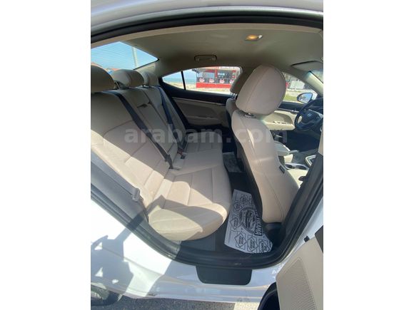 Sahibinden Hyundai Elantra 1.6 CRDi Style Plus 2017 Model 