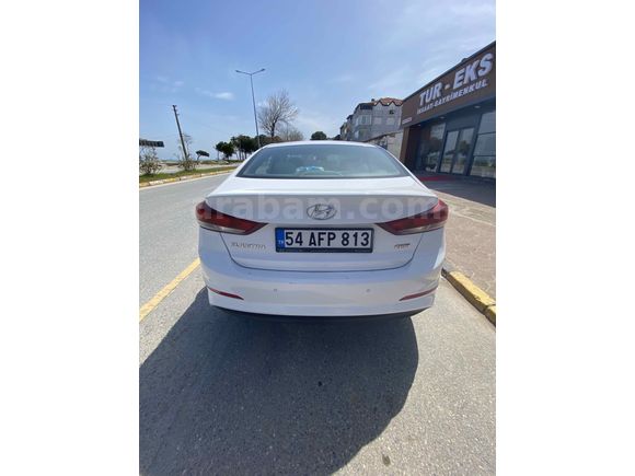 Sahibinden Hyundai Elantra 1.6 CRDi Style Plus 2017 Model 