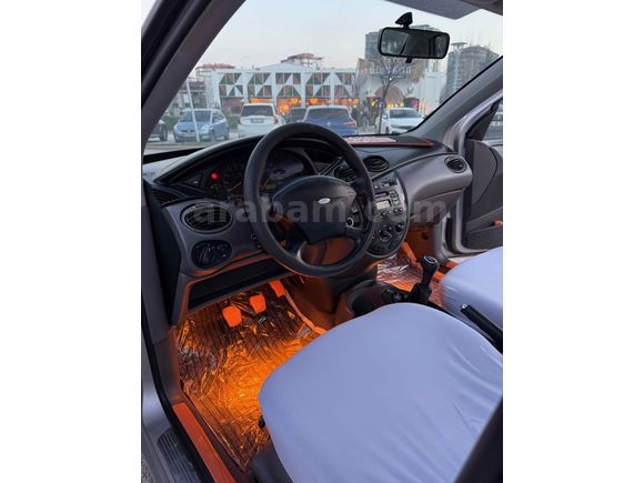 Ford Focus 1.6 Ghia  Sanruflu
