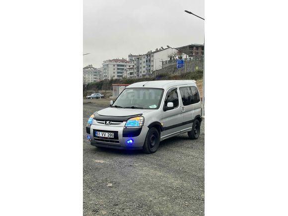 Sahibinden Peugeot Partner 1.6 HDI Adventure 2012 Model 