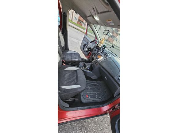 Sahibinden Dacia Sandero 1.5 dCi Stepway 2015 Model  710.000 km Kırmızı