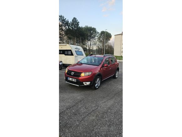 Sahibinden Dacia Sandero 1.5 dCi Stepway 2015 Model  710.000 km Kırmızı