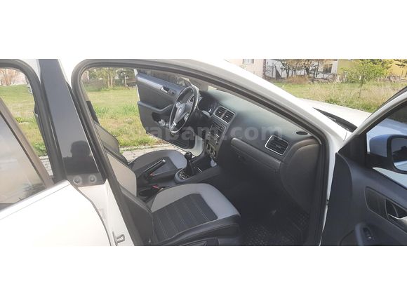 Sahibinden Değişensiz Volkswagen Jetta 1.6 TDi Comfortline