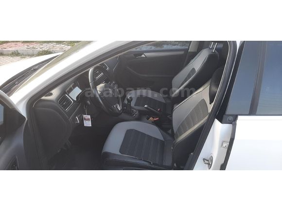 Sahibinden Değişensiz Volkswagen Jetta 1.6 TDi Comfortline