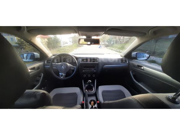Sahibinden Değişensiz Volkswagen Jetta 1.6 TDi Comfortline