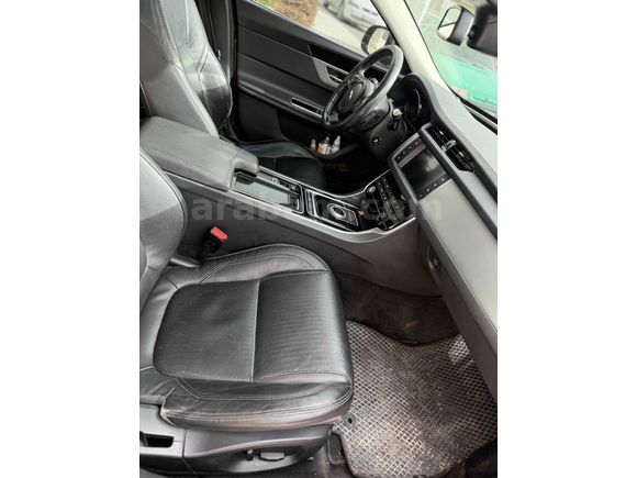 Sahibinden Jaguar XF 2.0 D Portfolio Plus 2015 Model 