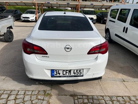 Sahibinden Opel Astra 1.4 T Edition Plus 2019 Model  205.000 km Beyaz