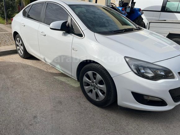 Sahibinden Opel Astra 1.4 T Edition Plus 2019 Model  205.000 km Beyaz