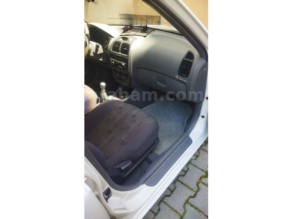 Sahibinden Hyundai Accent 1.5 CRDi Admire 2005 Model 