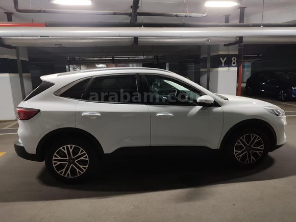 Sahibinden Ford Kuga 1.5 EcoBoost Titanium 2023 Model  22.200 km Beyaz