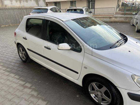 Sahibinden Peugeot 307 1.6 XR 2004 Model 