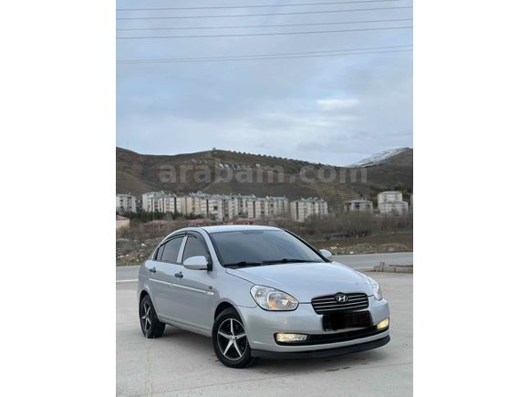 Sahibinden Hyundai Accent Era 1.5 CRDi-VGT Team 2008 Model  327.000 km Gri (Gümüş)
