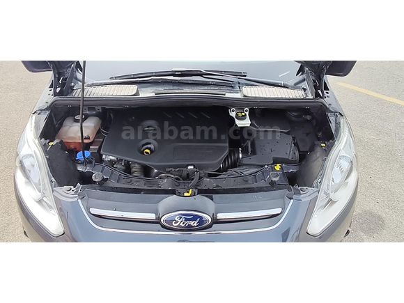 Sıfır tadında sadece 49000 km de.
