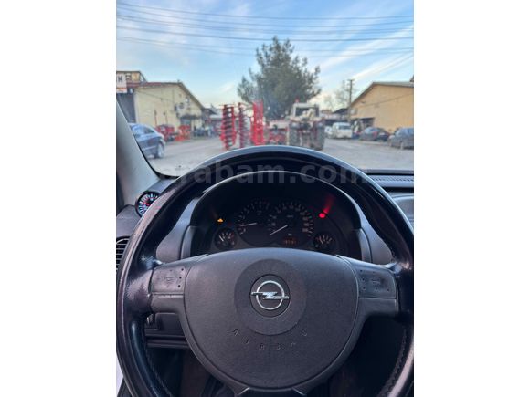 Sahibinden Opel Corsa 1.7 DTi Comfort 2003 Model 