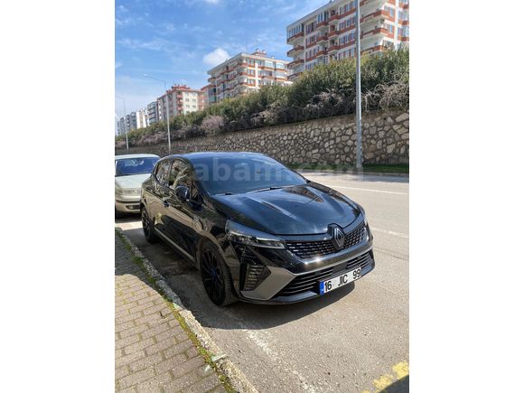 Sahibinden HATASIZ Temiz Aile Aracı-Renault Clio 1.0 TCe Techno Esprit Alpine 2023 Model 