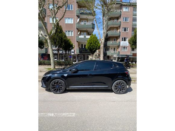 Sahibinden HATASIZ Temiz Aile Aracı-Renault Clio 1.0 TCe Techno Esprit Alpine 2023 Model 