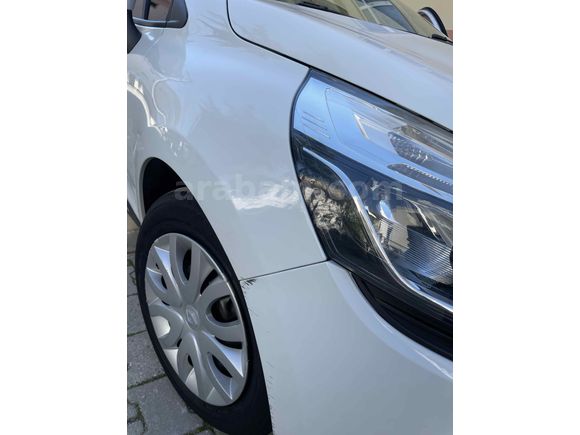 Sahibinden Renault Clio 0.9 TCe Touch 2020 Model 