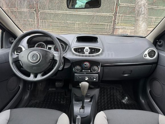 2011 Clio 1.6 LPG'li Tam Otomatik Değişensiz Tavan Kaput Boyasız
