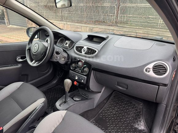 2011 Clio 1.6 LPG'li Tam Otomatik Değişensiz Tavan Kaput Boyasız