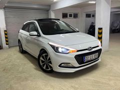 Sahibinden Hyundai Cam Tavan i20 1.2 MPI Style 2015 Model 