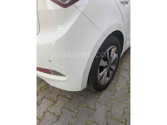 Sahibinden Hyundai Cam Tavan i20 1.2 MPI Style 2015 Model 