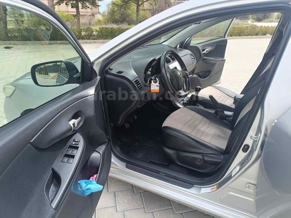 Toyota Corolla 1.4 D-4D Comfort Extra 2011 Model Denizli