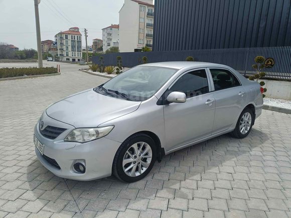 Toyota Corolla 1.4 D-4D Comfort Extra 2011 Model Denizli