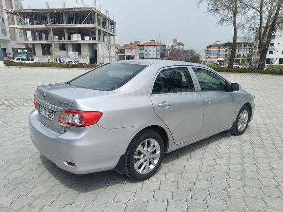 Toyota Corolla 1.4 D-4D Comfort Extra 2011 Model Denizli
