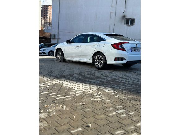 Sahibinden Honda Civic 1.6i VTEC Eco Elegance 2018 Model