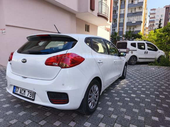 Sahibinden Kia Ceed 1.4 MPI Live 2017 Model