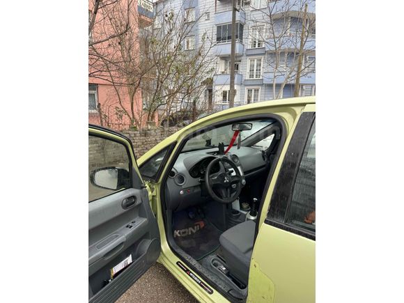 Sahibinden Mitsubishi Colt 1.5 DI-D Inform 2006 Model 