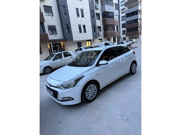Sahibinden Hyundai i20 1.4 MPI Jump 2015 Model 