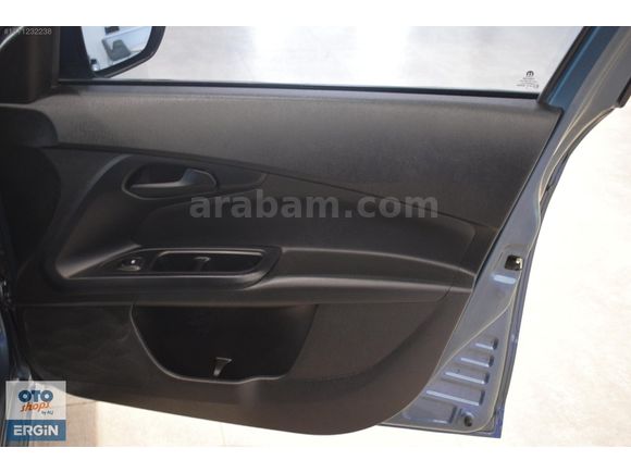 OTOSHOPS ERGİN-2023 MODEL FİAT EGEA 1.3 MULTİJET EASY PLUS